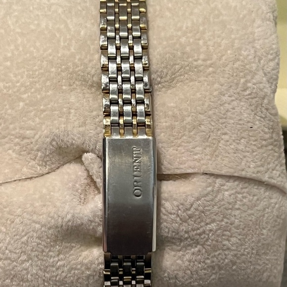 Cerrentino Womens Silver and Gold Watch Diamond series - Picture 4 of 7